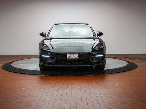 Used 2022 Porsche Panamera 4 E-Hybrid AWD/4WD image 10