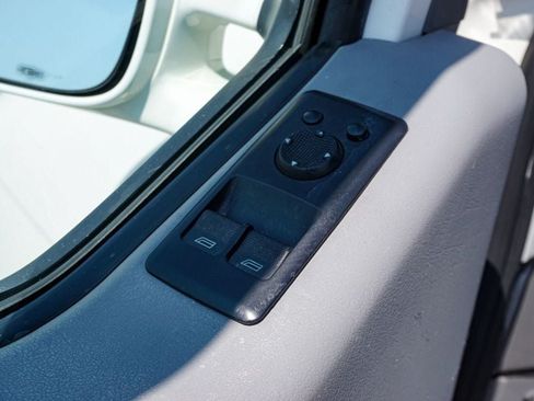 Used 2000 Volkswagen Eurovan Camper FWD image 39