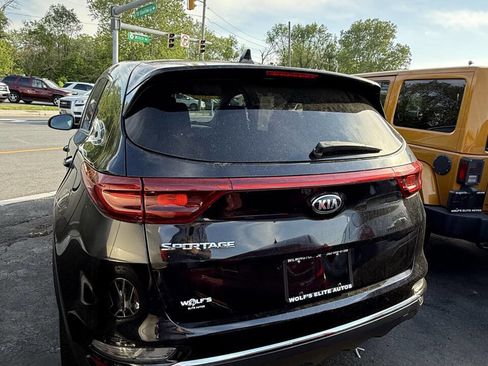 Used 2021 Kia Sportage LX AWD/4WD image 6