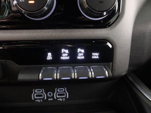 Used 2025 RAM 1500 Big Horn image 26