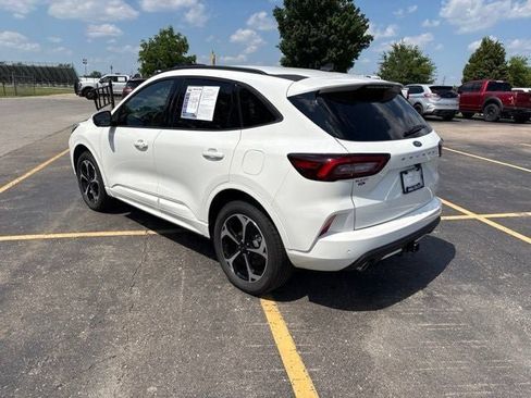 Used 2024 Ford Escape ST-Line Select AWD/4WD image 16