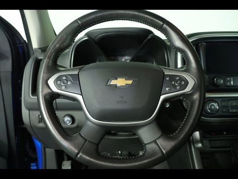 Used 2022 Chevrolet Colorado LT w/ LT Convenience Package image 22