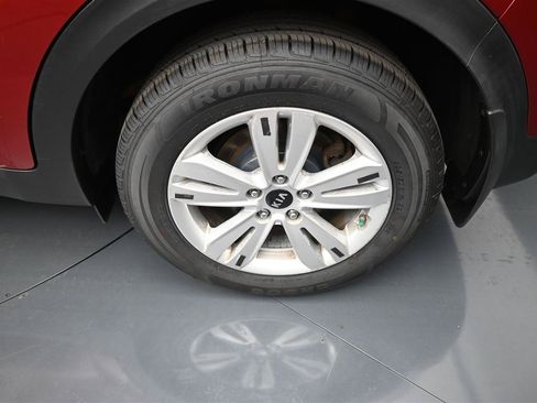 Used 2018 Kia Sportage LX w/ LX Popular Package AWD/4WD image 18
