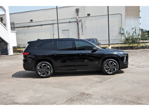 Used 2025 Buick Enclave Sport Touring w/ Trailering Package, 5000 lbs. FWD image 8