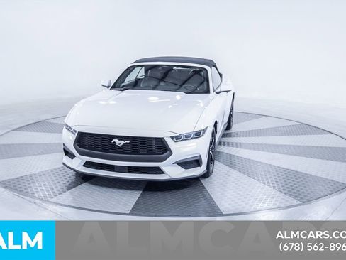 Used 2025 Ford Mustang Premium RWD image 11