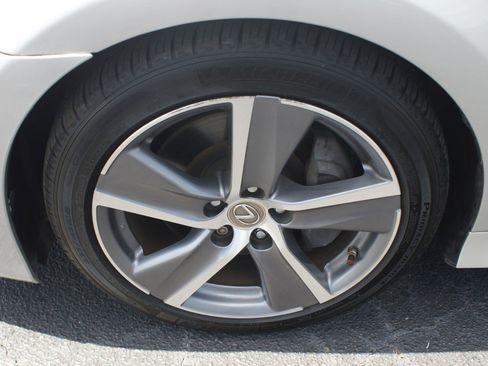 Used 2018 Lexus GS 350 w/ Preferred Accessory Package RWD image 25