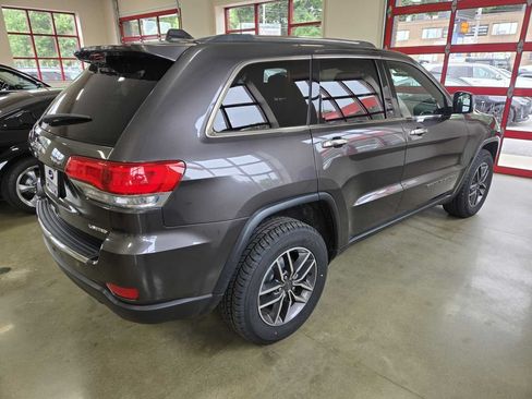 Used 2019 Jeep Grand Cherokee Limited AWD/4WD image 7