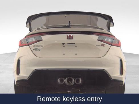 Used 2024 Honda Civic Type R image 8