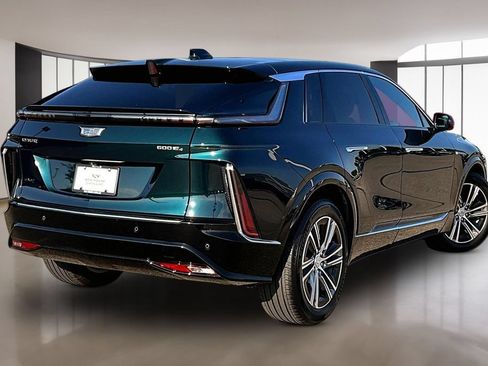 Certified 2024 Cadillac Lyriq Luxury w/ LPO, Floor Liner Package AWD/4WD image 2