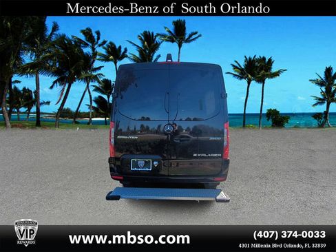 Used 2024 Mercedes-Benz Sprinter 144 Cargo image 4