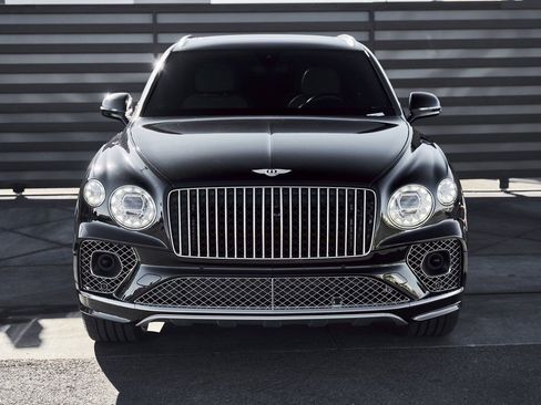 Used 2023 Bentley Bentayga Extended Wheelbase image 14