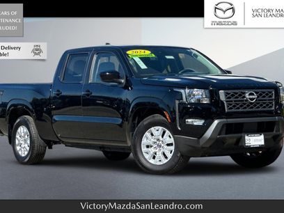 Used 2024 Nissan Frontier SV w/ Technology Package