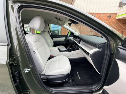 Used 2025 Hyundai Tucson SE AWD/4WD image 23