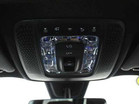 Used 2022 Mercedes-Benz GLB 250 4MATIC image 22