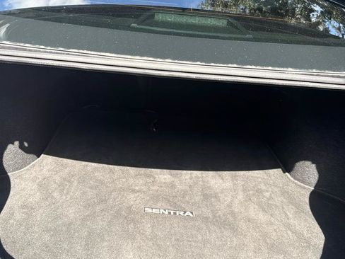 Used 2022 Nissan Sentra SV FWD image 18