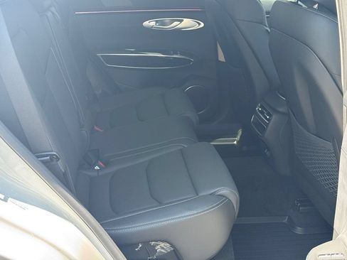 New 2026 Genesis GV70 2.5T AWD/4WD image 17