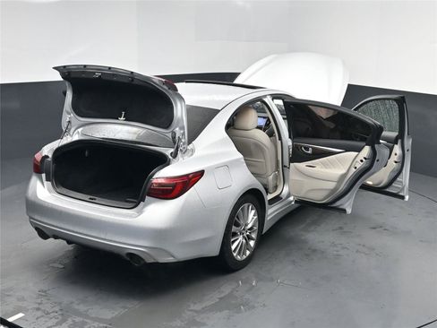 Used 2018 INFINITI Q50 Luxe w/ Essential Package (3.0T Luxe) image 28