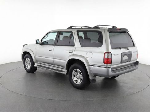 Used 2000 Toyota 4Runner SR5 AWD/4WD image 4