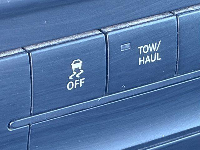 Used 2024 RAM 1500 Classic SLT AWD/4WD image 26