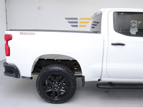 Used 2022 Chevrolet Silverado 1500 LT Trail Boss image 10