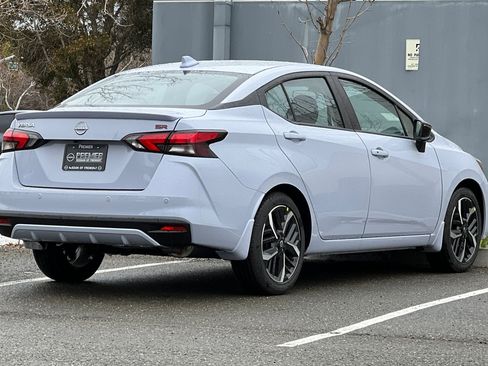 New 2025 Nissan Versa SR w/ Trunk Package image 4