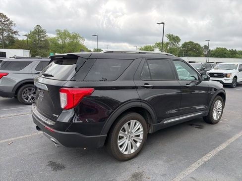 Certified 2023 Ford Explorer Limited w/ Limited Technology Package AWD/4WD image 11