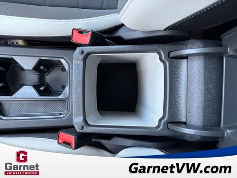 New 2026 Volkswagen Taos SE image 19