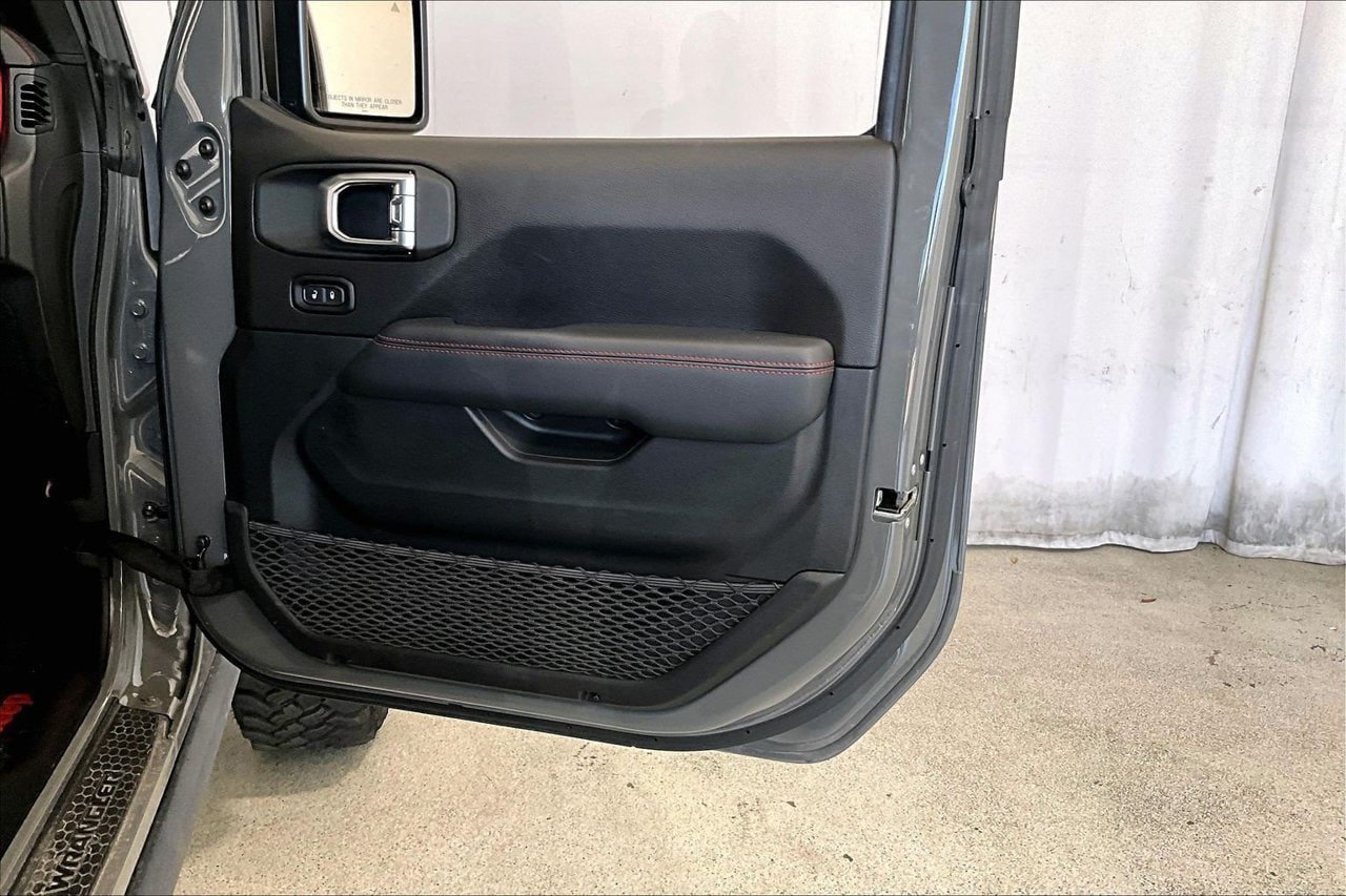 Used 2020 Jeep Wrangler Rubicon AWD/4WD image 23