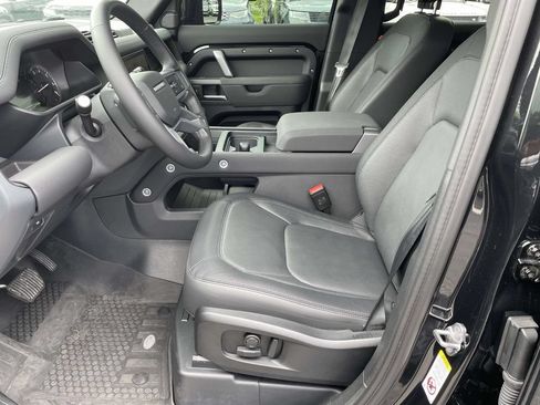 Used 2023 Land Rover Defender 110 X-Dynamic SE AWD/4WD image 14