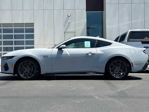New 2026 Ford Mustang GT Premium w/ GT Performance Package RWD image 6