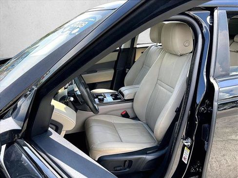Used 2018 Land Rover Range Rover Velar S AWD/4WD image 25