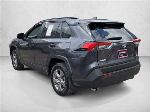 Used 2024 Toyota RAV4 XLE AWD/4WD image 8