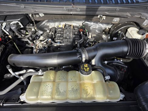 Used 2021 Ford Expedition Limited image 31