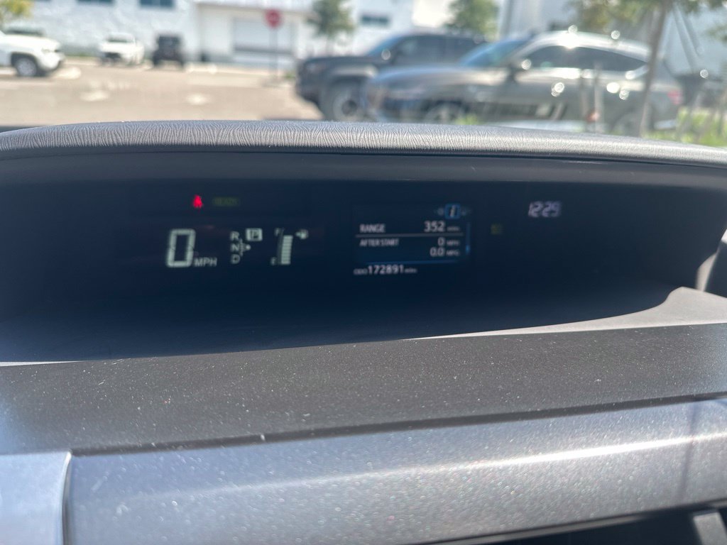 Used 2017 Toyota Prius V Five FWD image 13