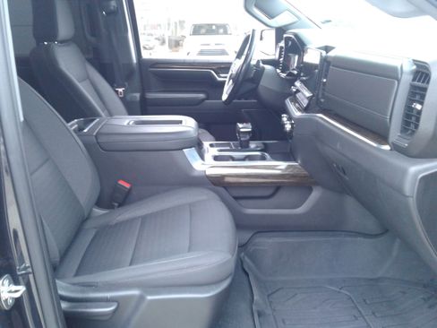 Used 2022 GMC Sierra 1500 Elevation AWD/4WD image 10