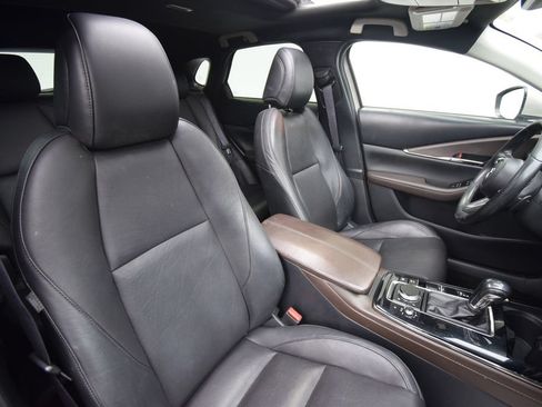 Used 2023 MAZDA CX-30 AWD 2.5 S w/ Premium Package image 18