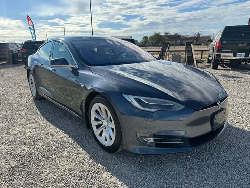 Used 2017 Tesla Model S 75D image 1