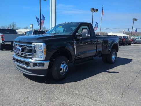 Used 2026 Ford F350 XLT w/ 360-Degree Camera Package AWD/4WD image 4