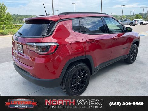 New 2026 Jeep Compass Latitude AWD/4WD image 18