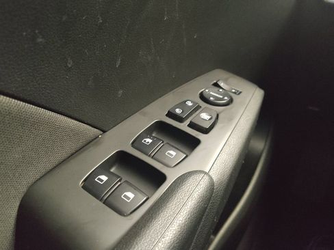 Used 2019 Hyundai Accent SE FWD image 27
