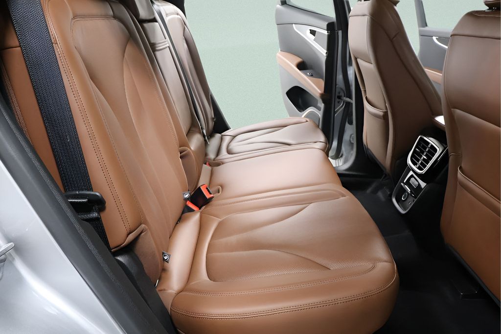 Used 2023 Lincoln Nautilus Reserve AWD/4WD image 28