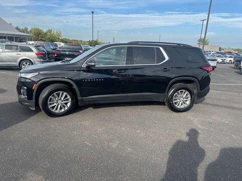 Used 2023 Chevrolet Traverse LT image 4