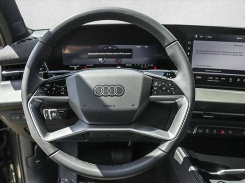 New 2026 Audi Q3 quattro 2.0T AWD/4WD image 16
