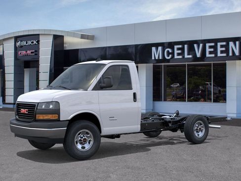 New 2025 GMC Savana 3500 1WT w/ Power Convenience Package image 26