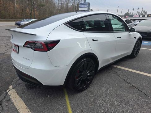 Used 2022 Tesla Model Y Performance image 5