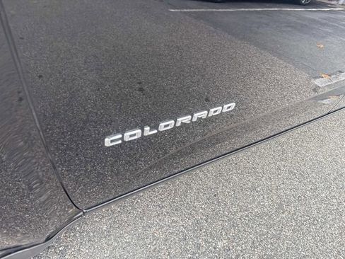 Used 2022 Chevrolet Colorado LT w/ Safety Package image 16