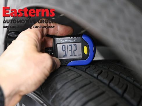 Used 2023 Toyota bZ4X XLE w/ Weather Package FWD image 28