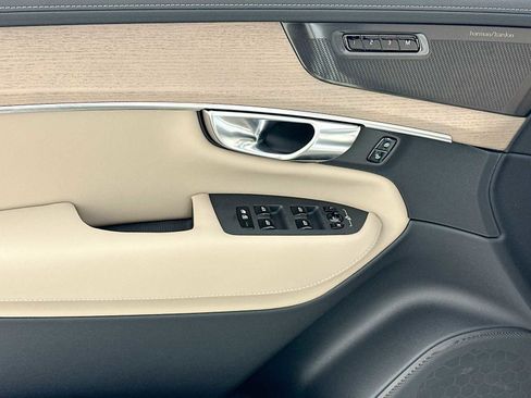 New 2026 Volvo XC90 T8 Plus image 17