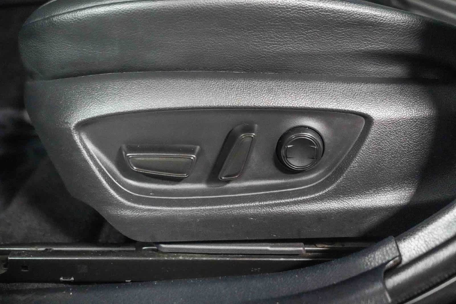 Certified 2022 Toyota Camry SE FWD image 22