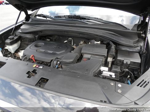 Used 2019 Hyundai Santa Fe SE AWD/4WD image 22